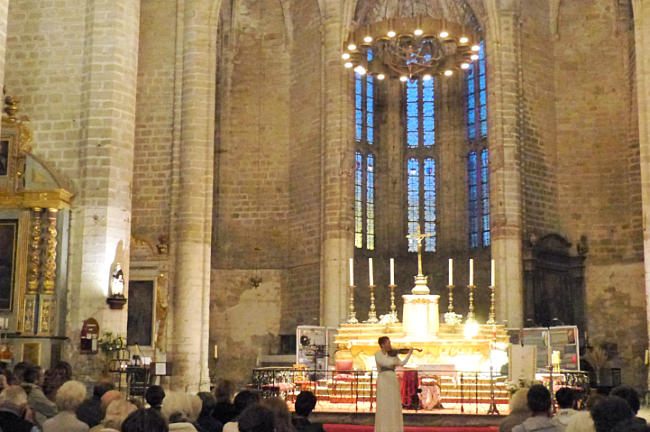 Concert en solo à l'Abbatiale de la Chaise Dieu par Natacha Triadou